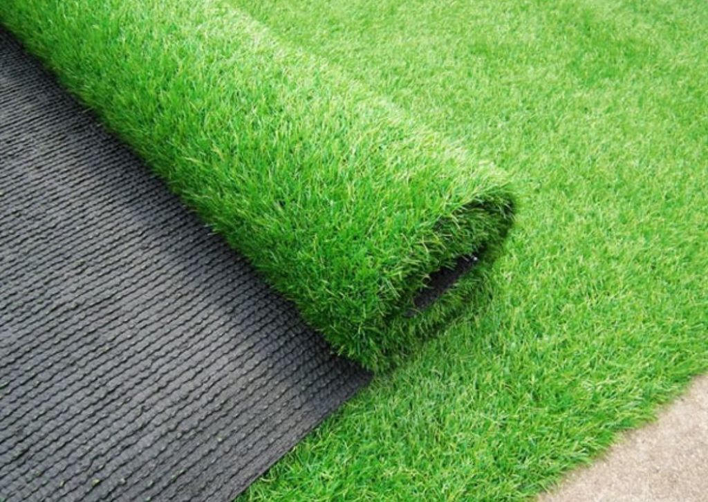 Artificial-grass-roll Dubai