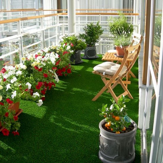 Synthetic grass installation on balcony for modern living spaces
