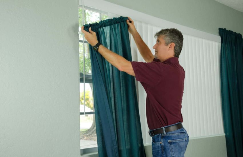 Additional Tips For Cleaning Curtains While Hanging