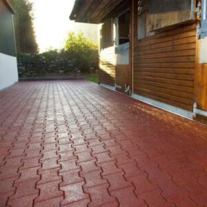 Easy-to-maintain rubber flooring for walkways
